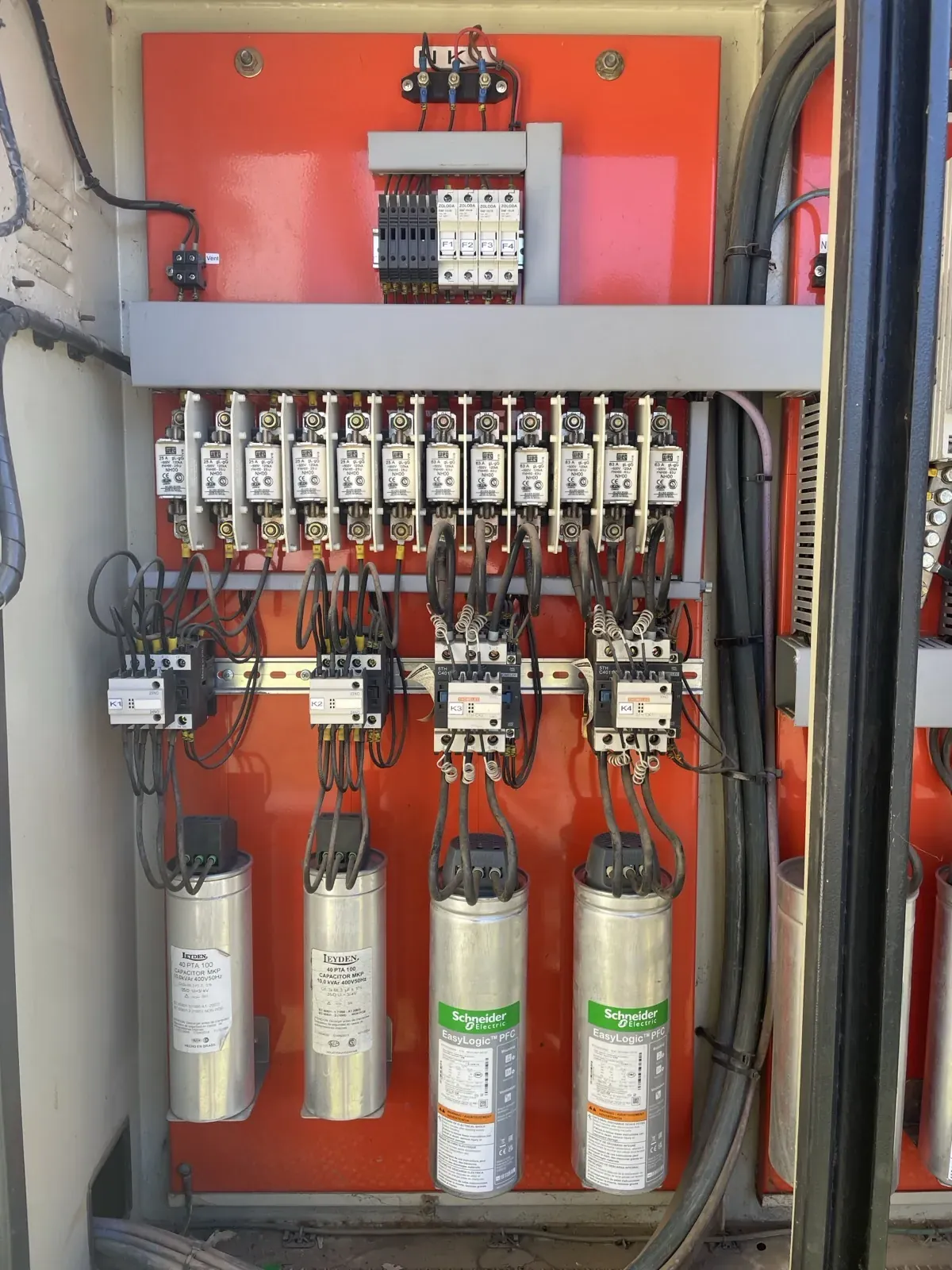 Trabajo de instalación eléctrica realizado por SESC #60